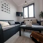 By The With Pool And Lounge Beds - Miral 3*