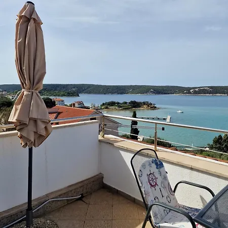 By The With Pool And Lounge Beds - Miral 4* سوبيتارسكا دراغا