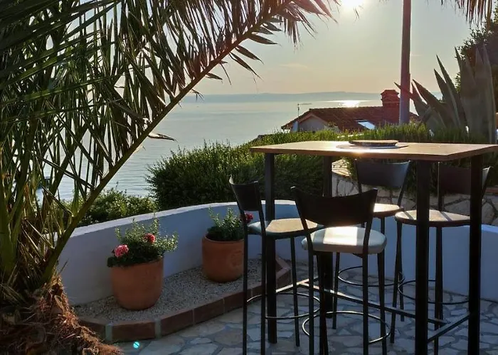 Miral Aparthotel Supetarska Draga