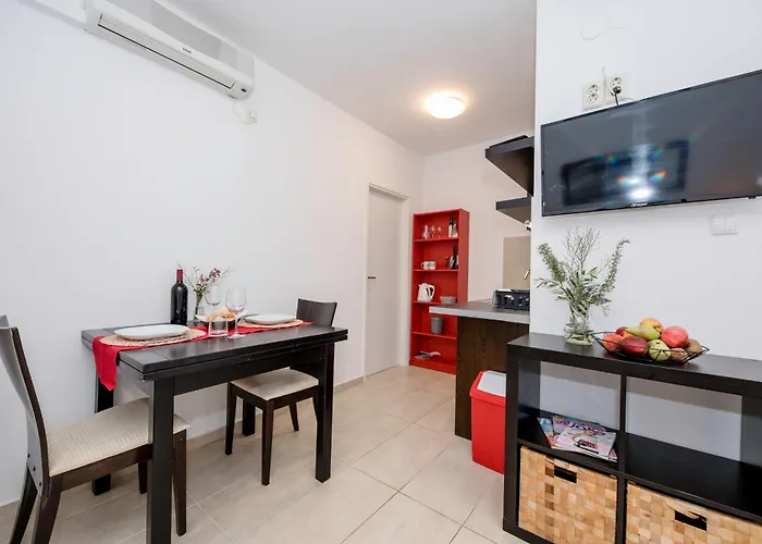 Miral Aparthotel Supetarska Draga