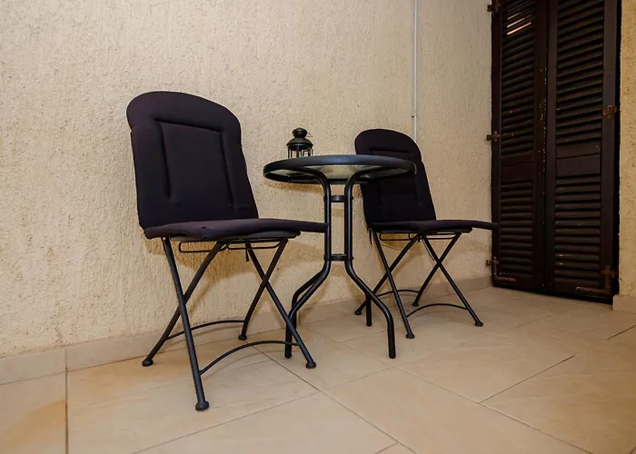 Aparthotel Miral *