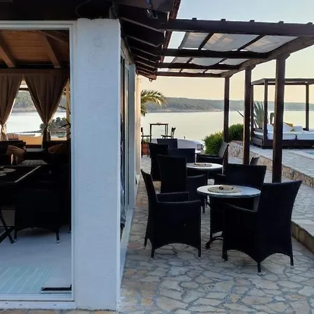 Miral Lägenhetshotell *