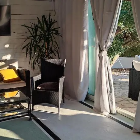 Lägenhetshotell Miral *