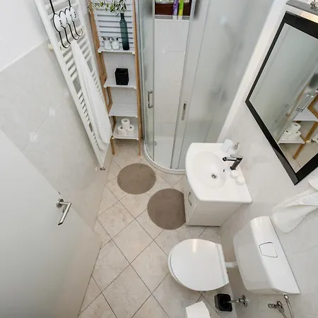 Miral Lägenhetshotell