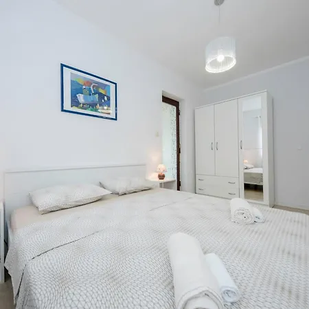 Miral Supetarska Draga