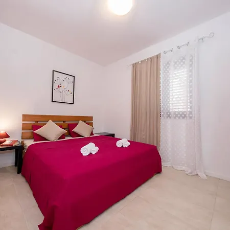 Miral Lägenhetshotell