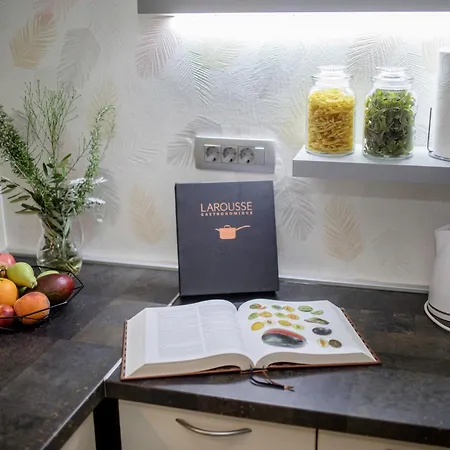 Miral Lägenhetshotell Supetarska Draga