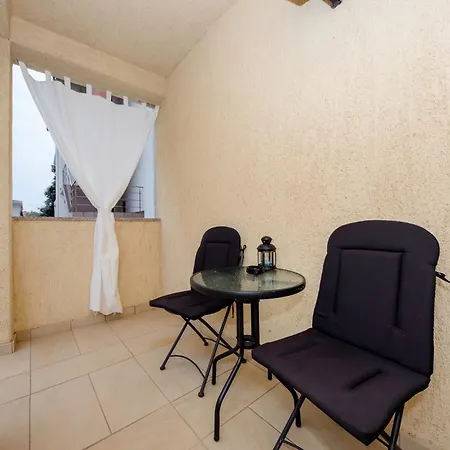 Miral Lägenhetshotell *