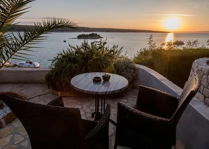 Miral Aparthotel Supetarska Draga
