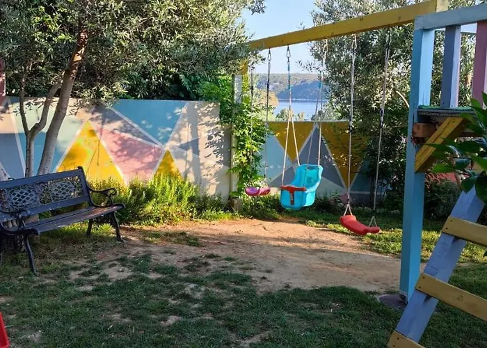 Miral Aparthotel Supetarska Draga