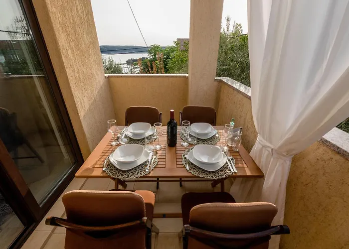 Miral Aparthotel Supetarska Draga
